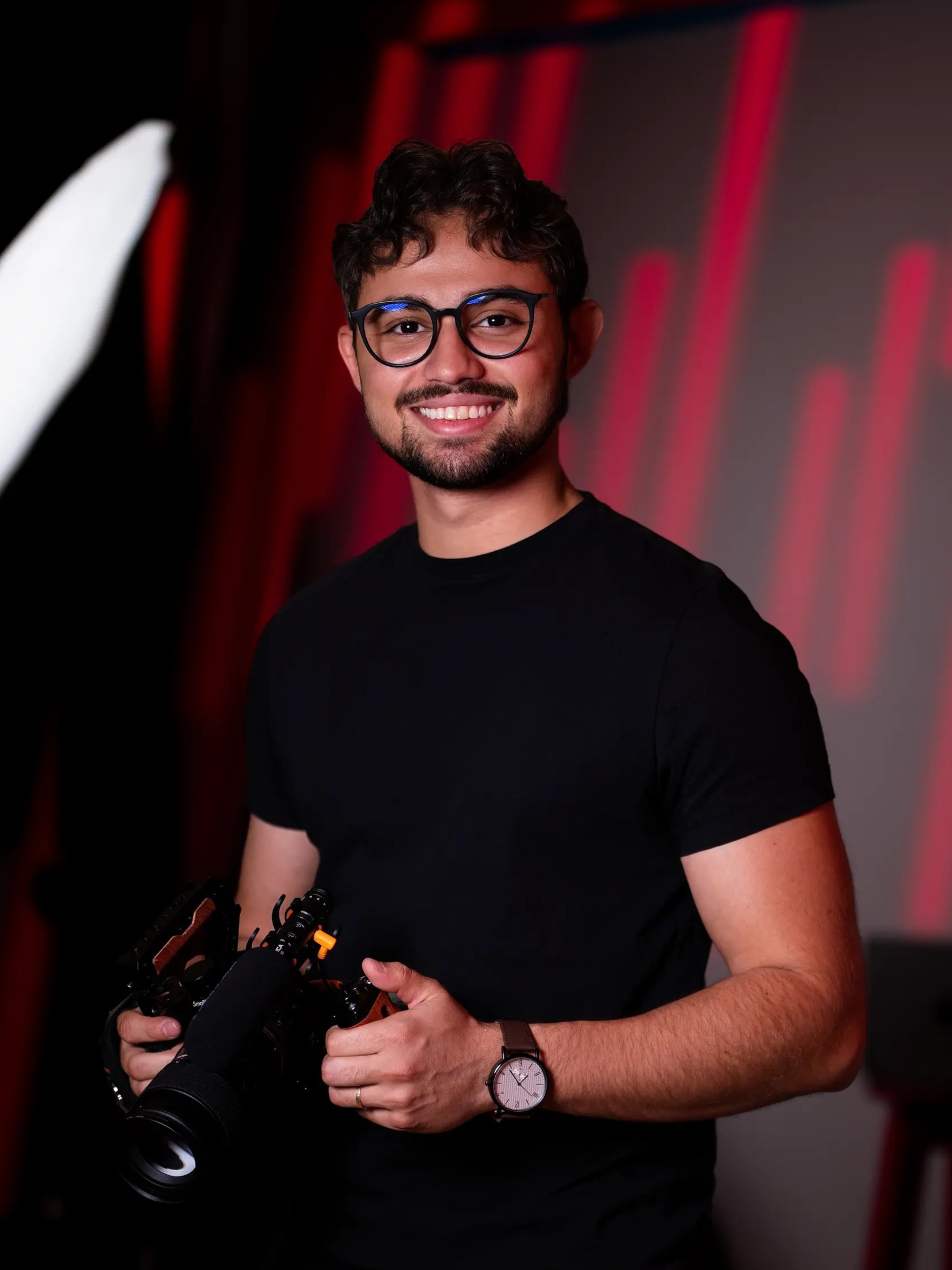 VICTOR
FERRAZ